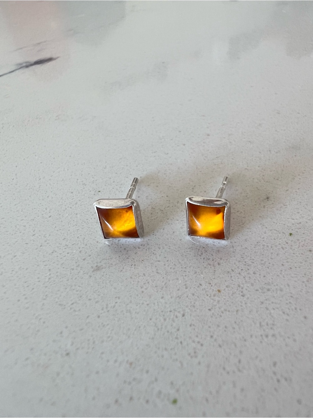 Sterling Silver Bezel-Set Amber Stud Earrings · Warm Vintage Glow